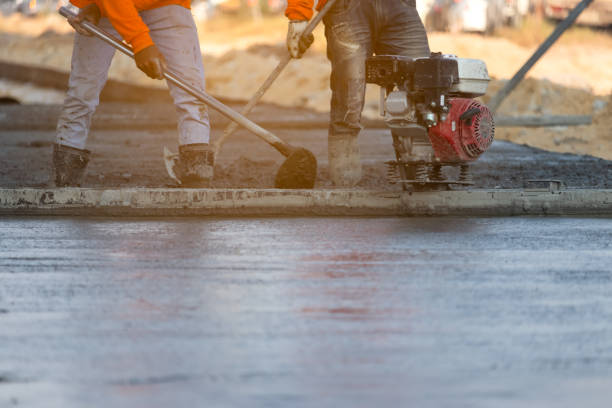 Best Residential Concrete Solutions in Steelevle, IL